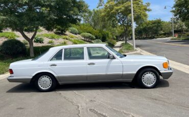 Mercedes-Benz-500-Series-1987-White-Gray-128345-6