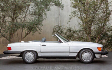 Mercedes-Benz-500-Series-1987-White-Other-Color-0-3