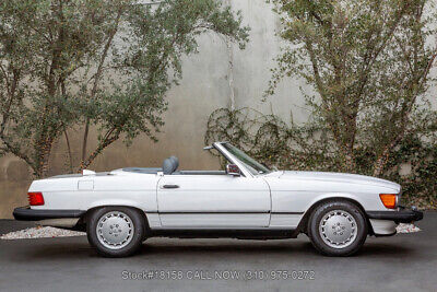 Mercedes-Benz-500-Series-1987-White-Other-Color-0-3