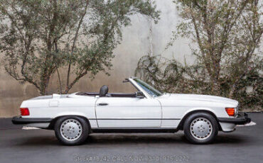 Mercedes-Benz-500-Series-1987-White-Other-Color-0-3