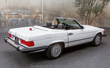 Mercedes-Benz-500-Series-1987-White-Other-Color-0-4