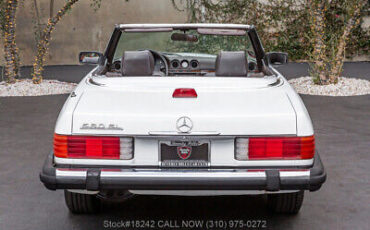 Mercedes-Benz-500-Series-1987-White-Other-Color-0-5