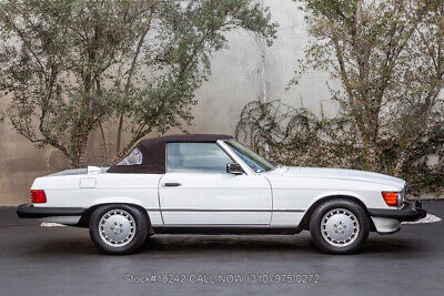 Mercedes-Benz-500-Series-1987-White-Other-Color-0-9