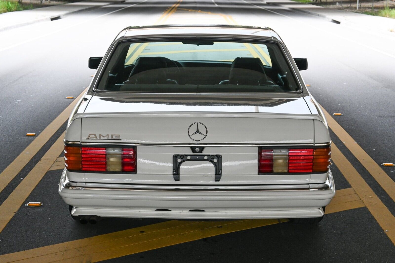 Mercedes-Benz-500-Series-Coupe-1985-Brown-Black-198593-3