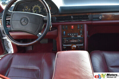 Mercedes-Benz-500-Series-Coupe-1987-White-Red-208328-13