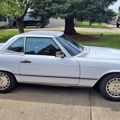 Mercedes-Benz-560-SL-Cabriolet-1987-White-Tan-225517-2