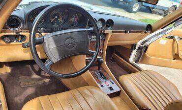 Mercedes-Benz-560-SL-Cabriolet-1987-White-Tan-225517-5