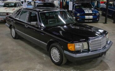 Mercedes-Benz-560SEL-1989-Black-Black-209199-8