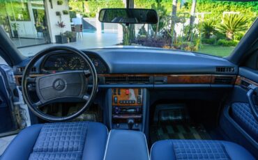 Mercedes-Benz-560sec-1988-White-Blue-103513-17