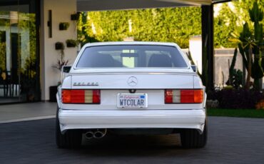 Mercedes-Benz-560sec-1988-White-Blue-103513-9