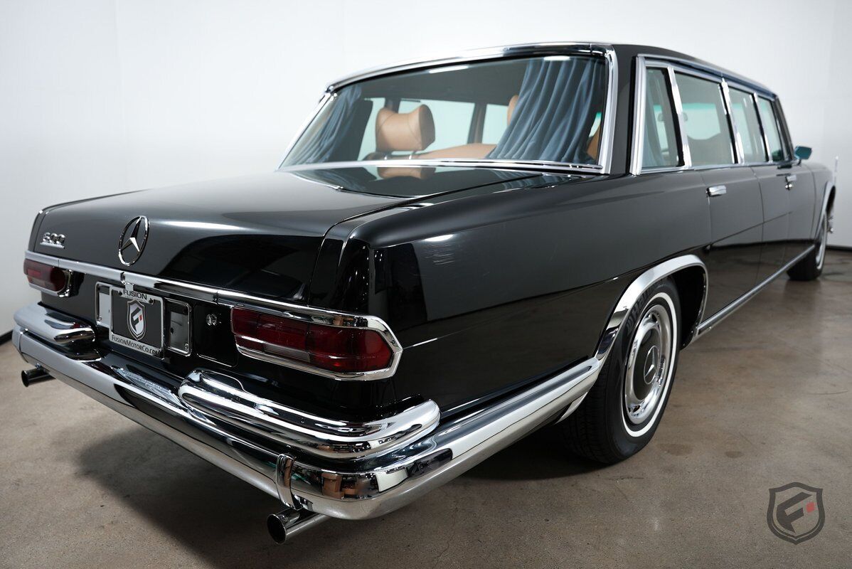 Mercedes-Benz-600-Pullman-1970-Black-Beige-36753-2