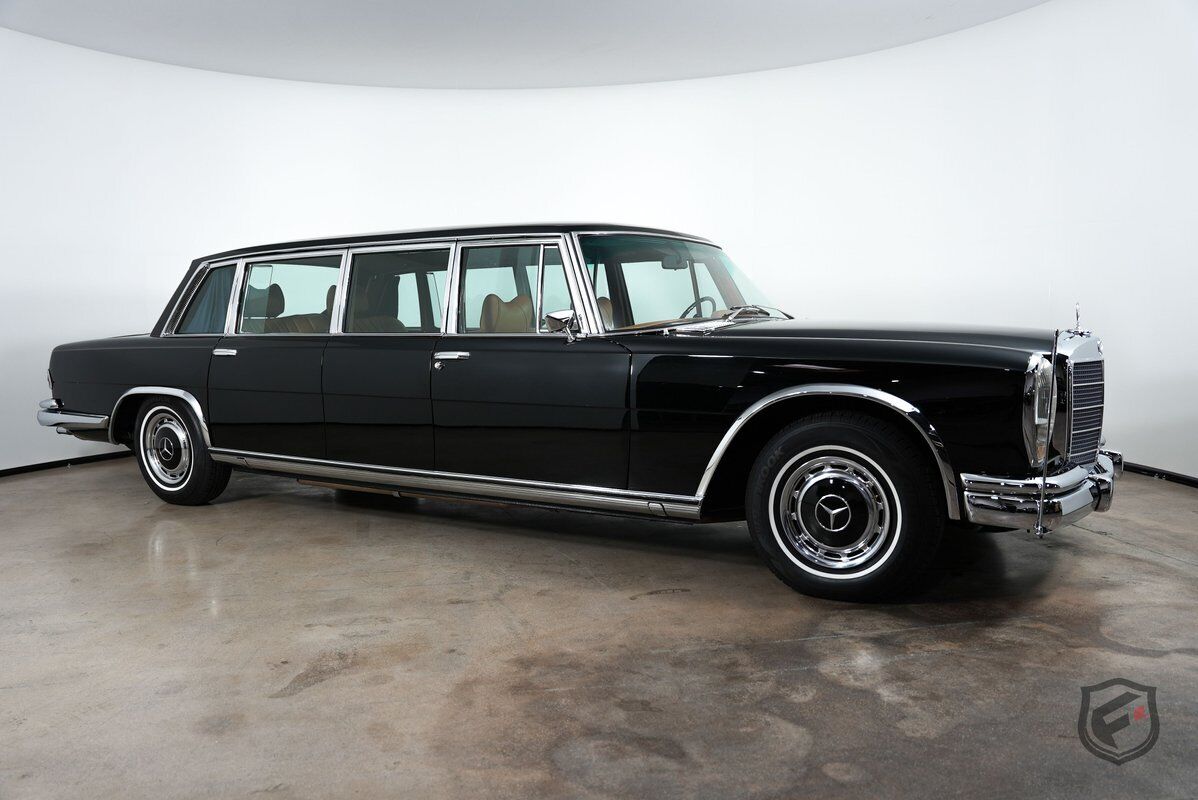 Mercedes-Benz 600 Pullman  year1}