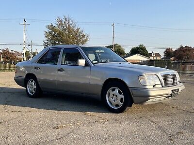 Mercedes-Benz-E-Class-1995-Grey-188293-7