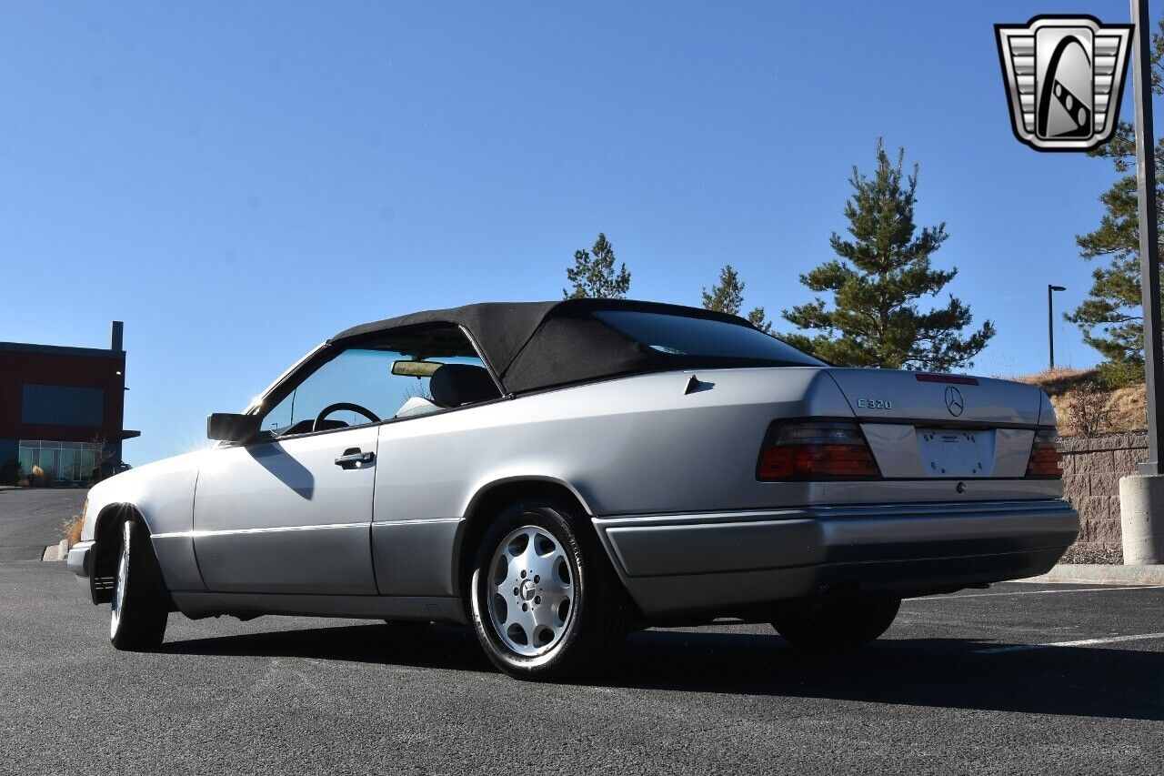 Mercedes-Benz-E-Class-1995-Silver-Gray-187411-4