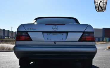 Mercedes-Benz-E-Class-1995-Silver-Gray-187411-5