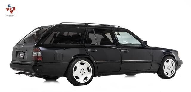 Mercedes-Benz-E-Class-Break-1995-Black-Black-339292-4