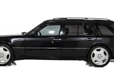 Mercedes-Benz-E-Class-Break-1995-Black-Black-339292-7