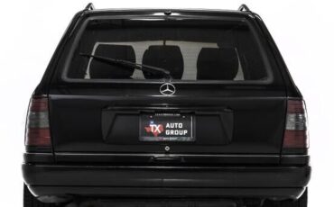 Mercedes-Benz-E-Class-Break-1995-Black-Black-339292-8