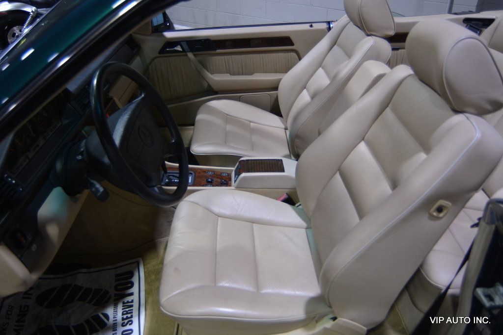 Mercedes-Benz-E-Class-Cabriolet-1995-BRILLIANT-EMERALD-PARCHMENT-LEATHER-53152-26