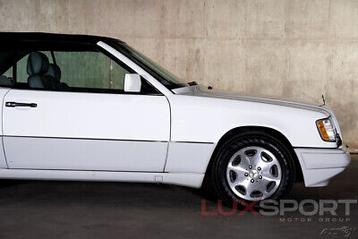 Mercedes-Benz-E-Class-Cabriolet-1995-White-Gray-87954-11