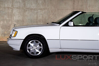 Mercedes-Benz-E-Class-Cabriolet-1995-White-Gray-87954-4