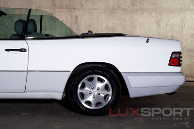 Mercedes-Benz-E-Class-Cabriolet-1995-White-Gray-87954-6