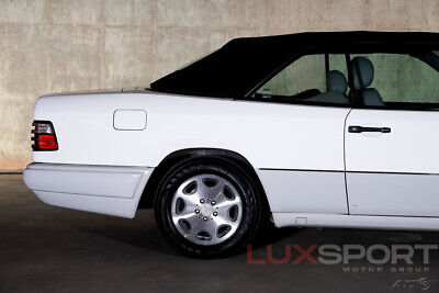 Mercedes-Benz-E-Class-Cabriolet-1995-White-Gray-87954-9