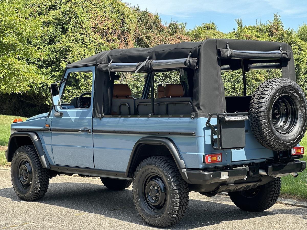 Mercedes-Benz-G-Class-Cabriolet-1993-Blue-Cognac-77112-30