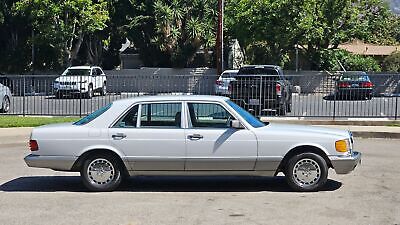 Mercedes-Benz-S-Class-Berline-1986-White-Gray-136731-6