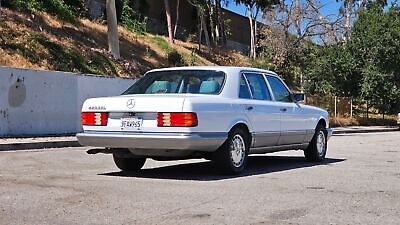 Mercedes-Benz-S-Class-Berline-1986-White-Gray-136731-8