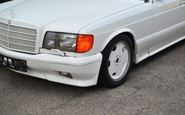 Mercedes-Benz-S-Class-Limousine-1986-White-Red-114666-1