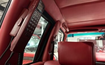 Mercedes-Benz-S-Class-Limousine-1986-White-Red-114666-35