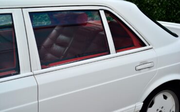 Mercedes-Benz-S-Class-Limousine-1986-White-Red-114666-7