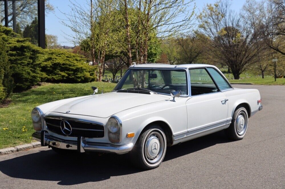 Mercedes-Benz-SL-Class-1969-White-Black-0-2