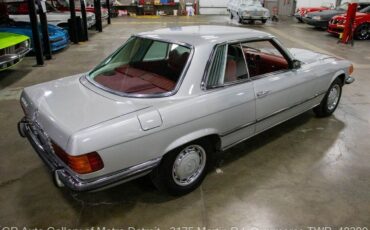 Mercedes-Benz-SL-Class-1972-Silver-Red-249028-6