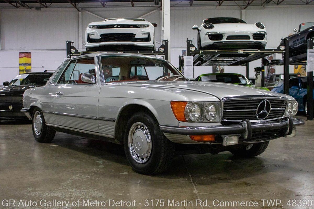 Mercedes-Benz-SL-Class-1972-Silver-Red-249028-9