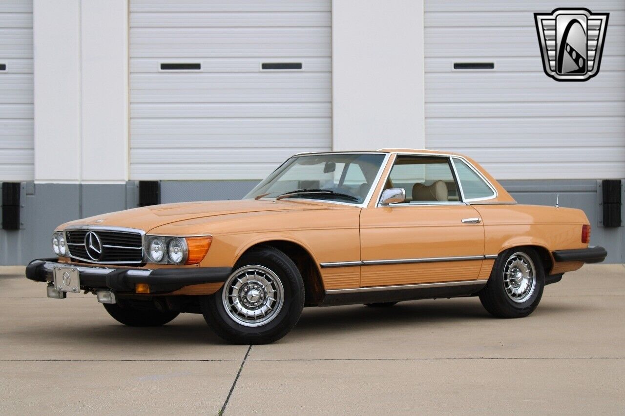 Mercedes-Benz-SL-Class-1975-Yellow-Tan-250737-2