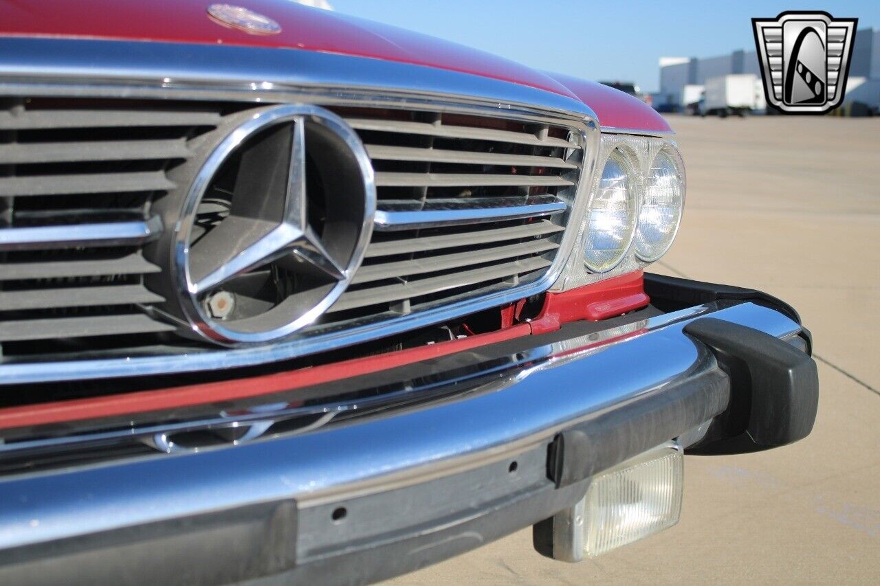 Mercedes-Benz-SL-Class-1977-Maroon-Tan-120656-10