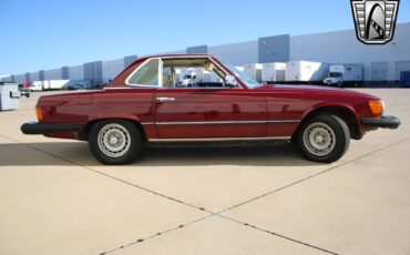 Mercedes-Benz-SL-Class-1977-Maroon-Tan-120656-5