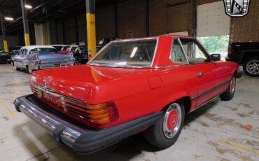 Mercedes-Benz-SL-Class-1977-Red-Tan-143938-4