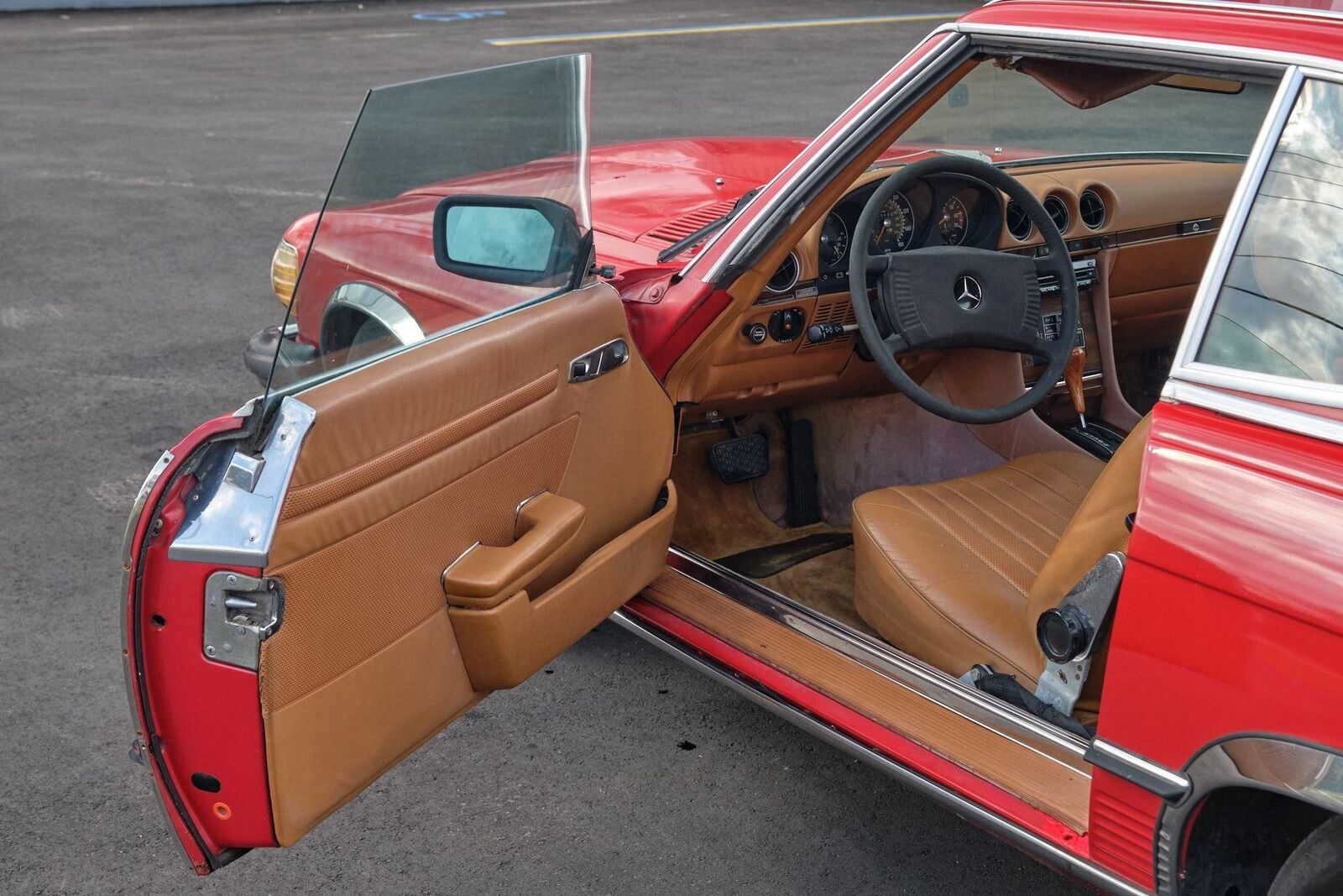 Mercedes-Benz-SL-Class-1978-Red-Tan-86036-10