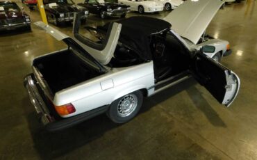 Mercedes-Benz-SL-Class-1978-Silver-Black-117619-11