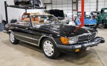 Mercedes-Benz-SL-Class-1983-Black-Tan-140961-11