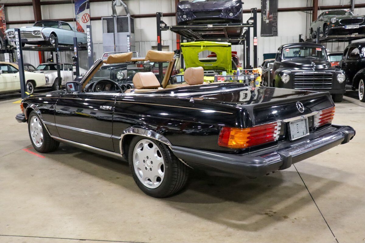 Mercedes-Benz-SL-Class-1983-Black-Tan-140961-5