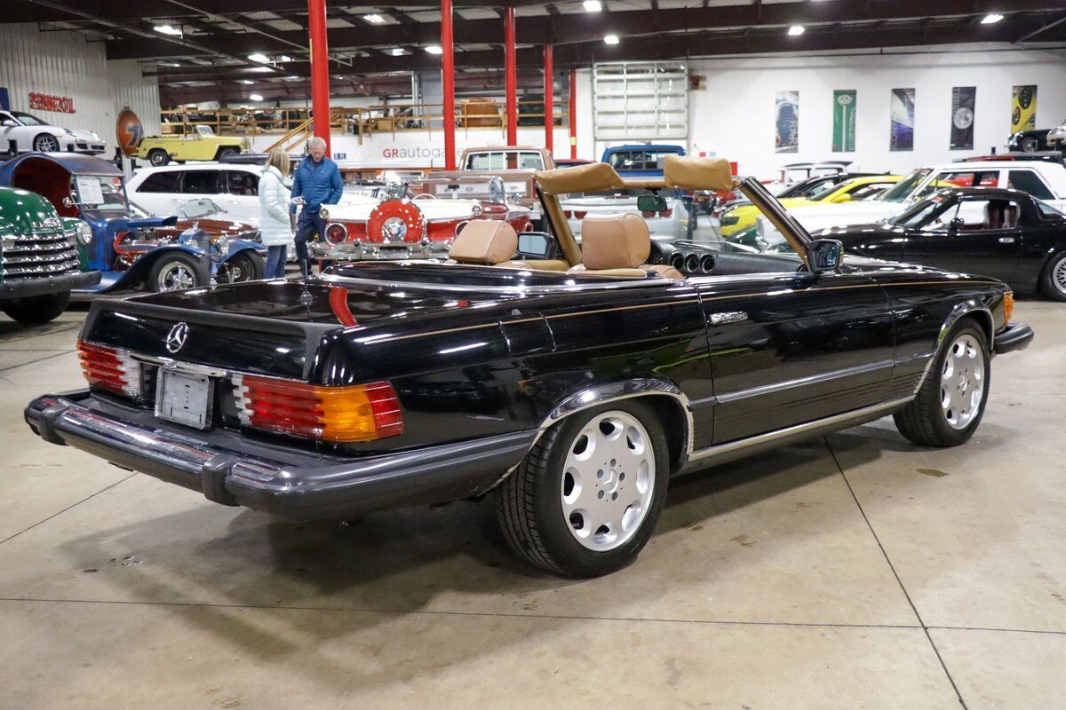 Mercedes-Benz-SL-Class-1983-Black-Tan-140961-7