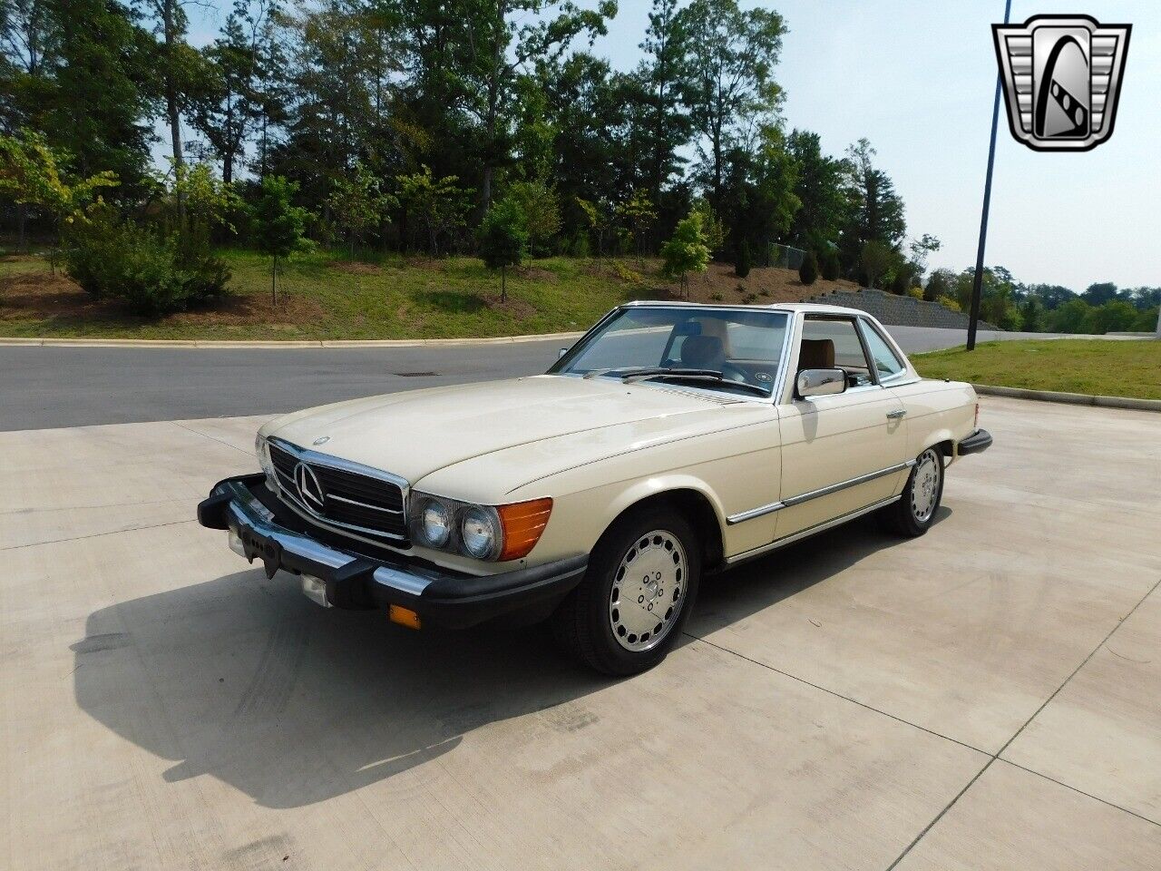 Mercedes-Benz-SL-Class-1983-Tan-Tan-278743-4