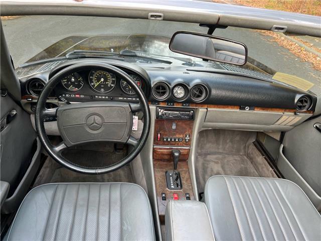 Mercedes-Benz-SL-Class-1987-Black-Gray-110290-22