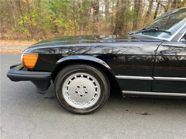 Mercedes-Benz-SL-Class-1987-Black-Gray-110290-7