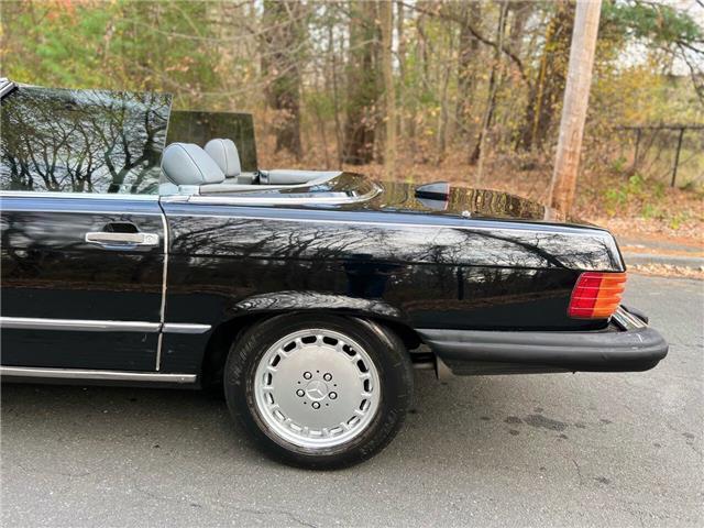 Mercedes-Benz-SL-Class-1987-Black-Gray-110290-8