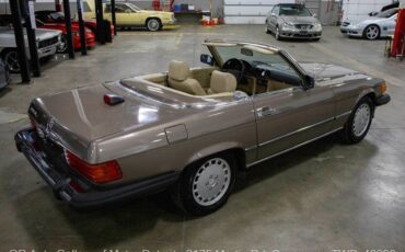 Mercedes-Benz-SL-Class-1987-Desert-Taupe-Metallic-Tan-136963-8